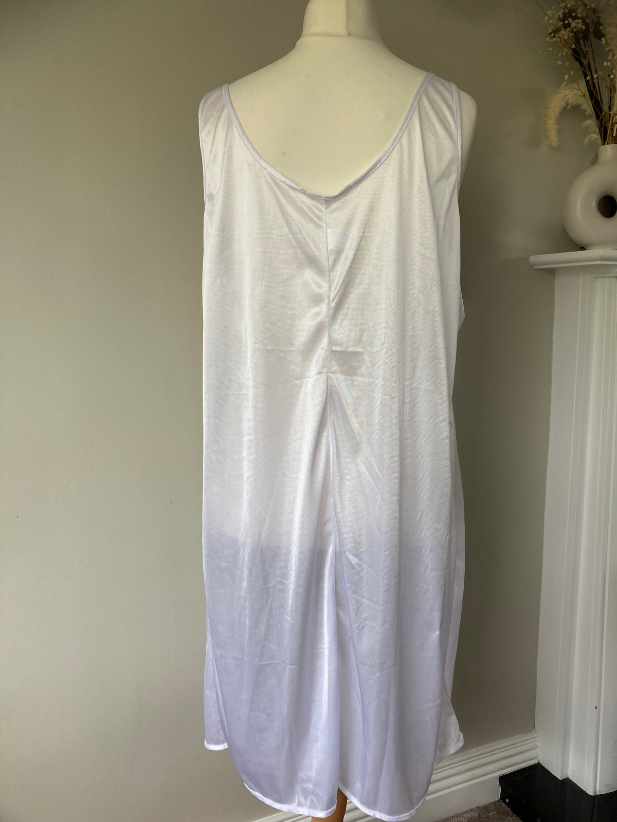 White slip by WASCHEPUR- Size 26