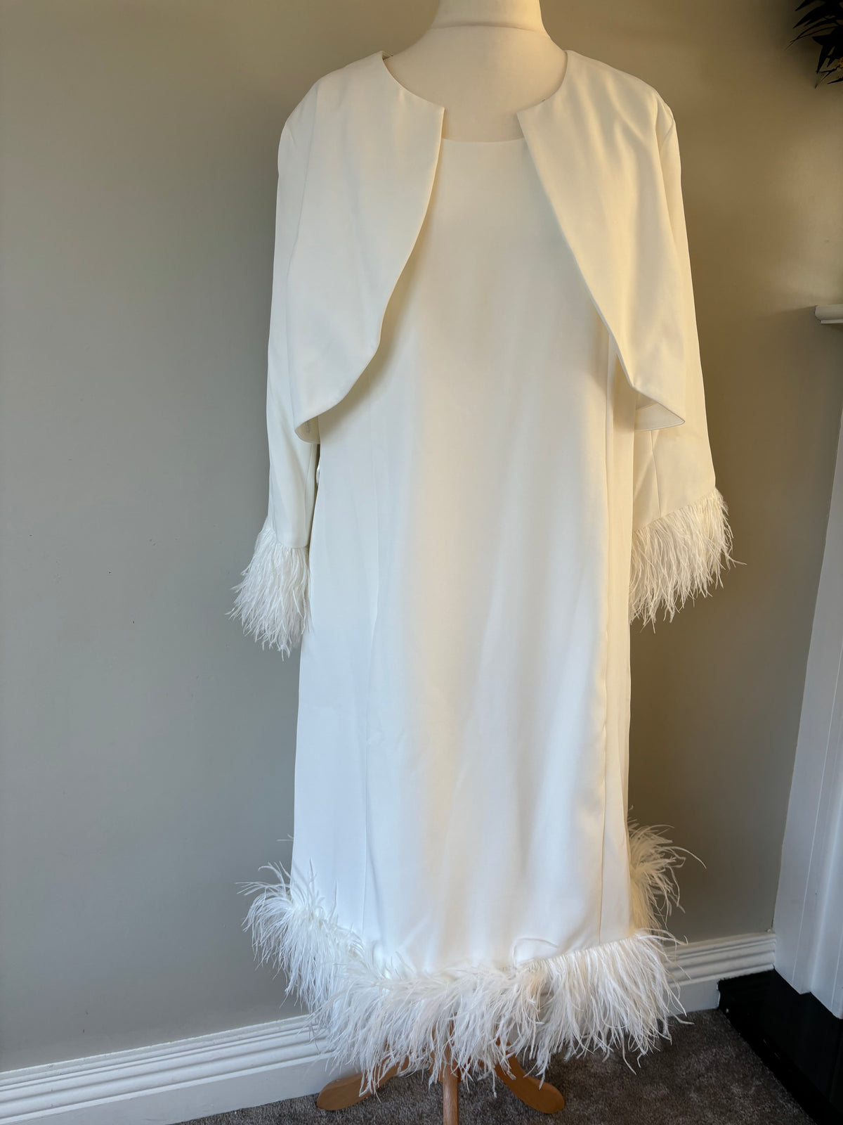 Feather Trim Ivory Dress and Jacket by Kaleidoscope Size 20