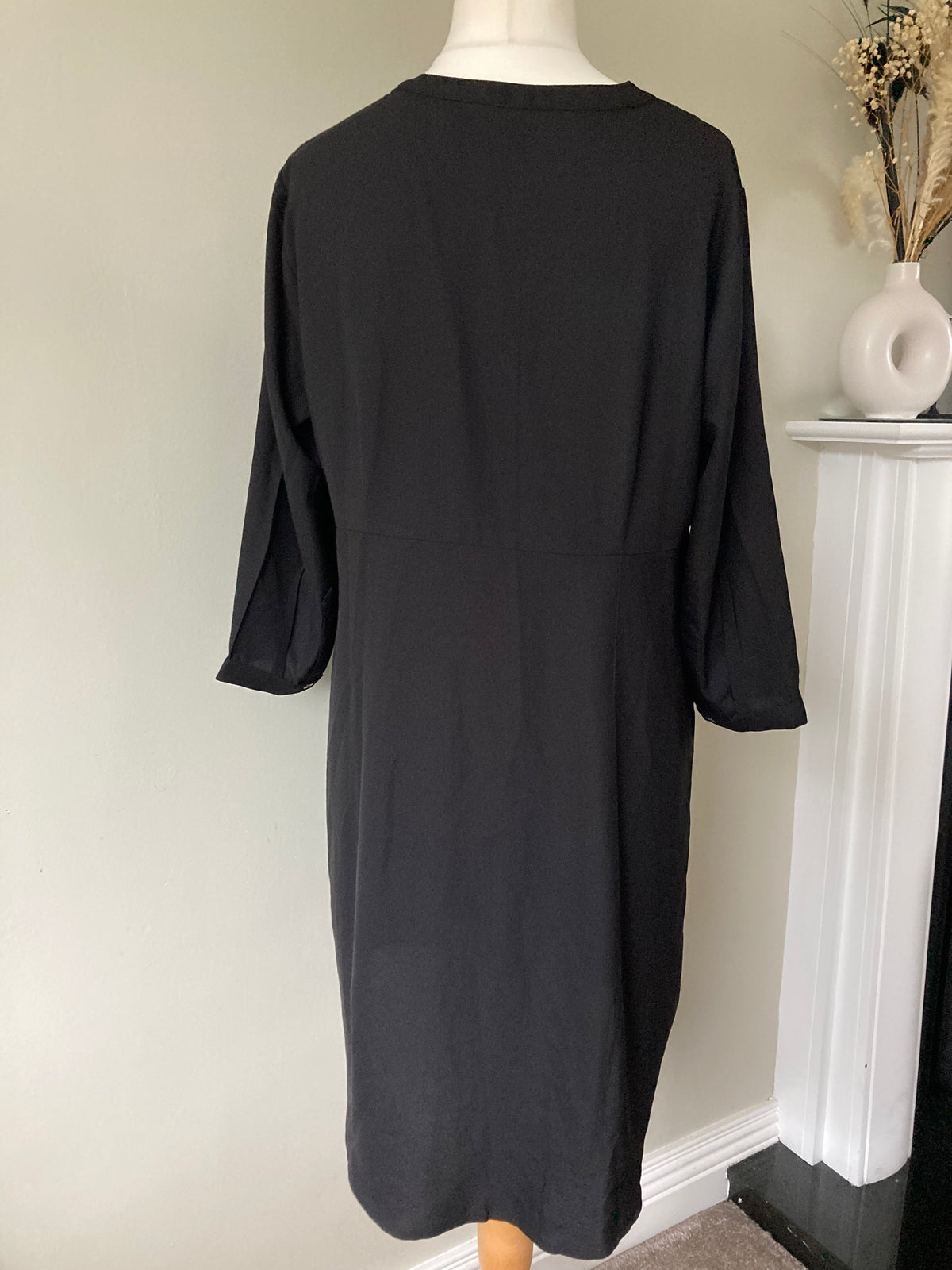 Collarless tunic dress by RAINBOW - Size 18