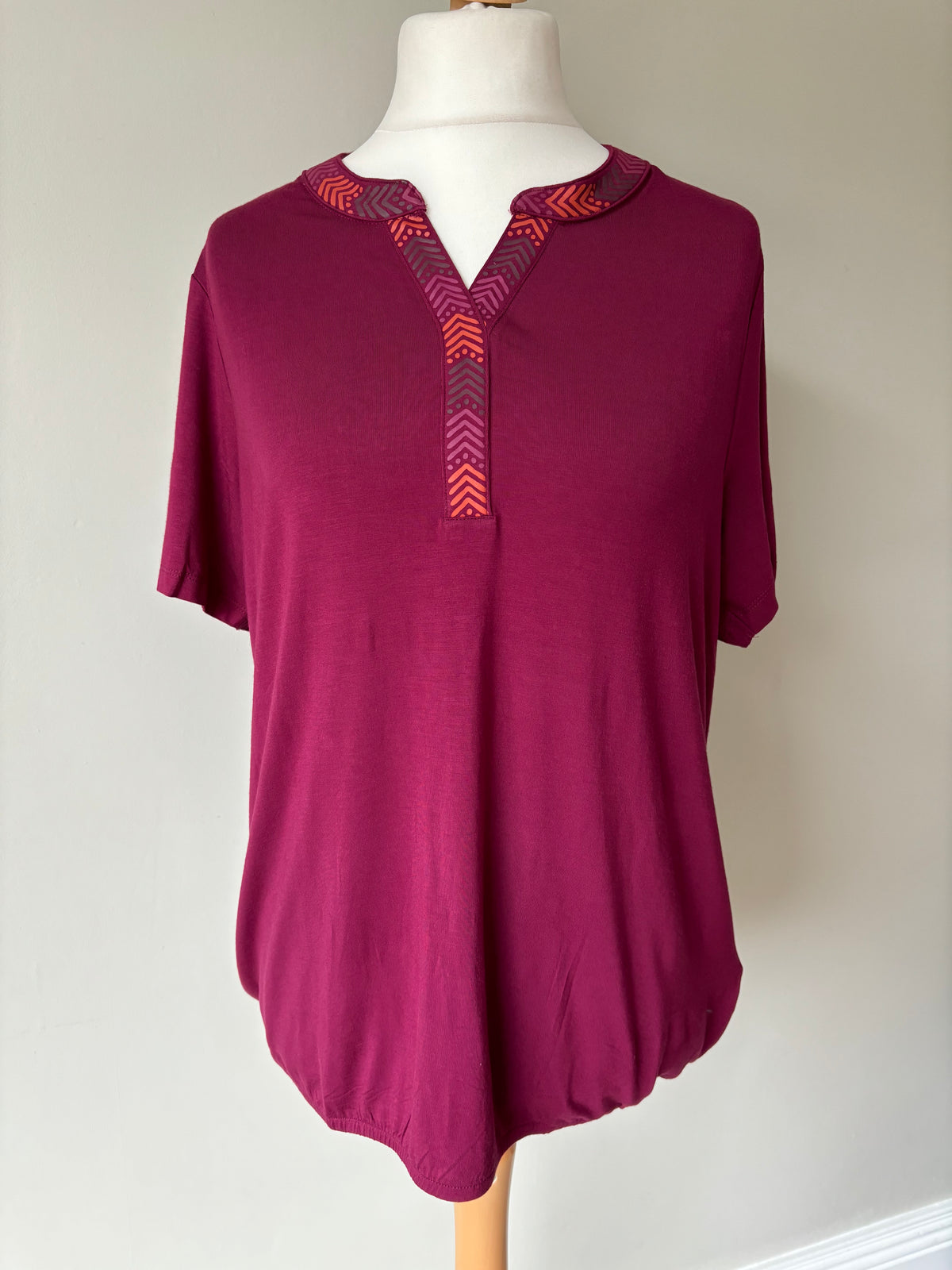 Burgundy tunic top by Freemans  Size 18