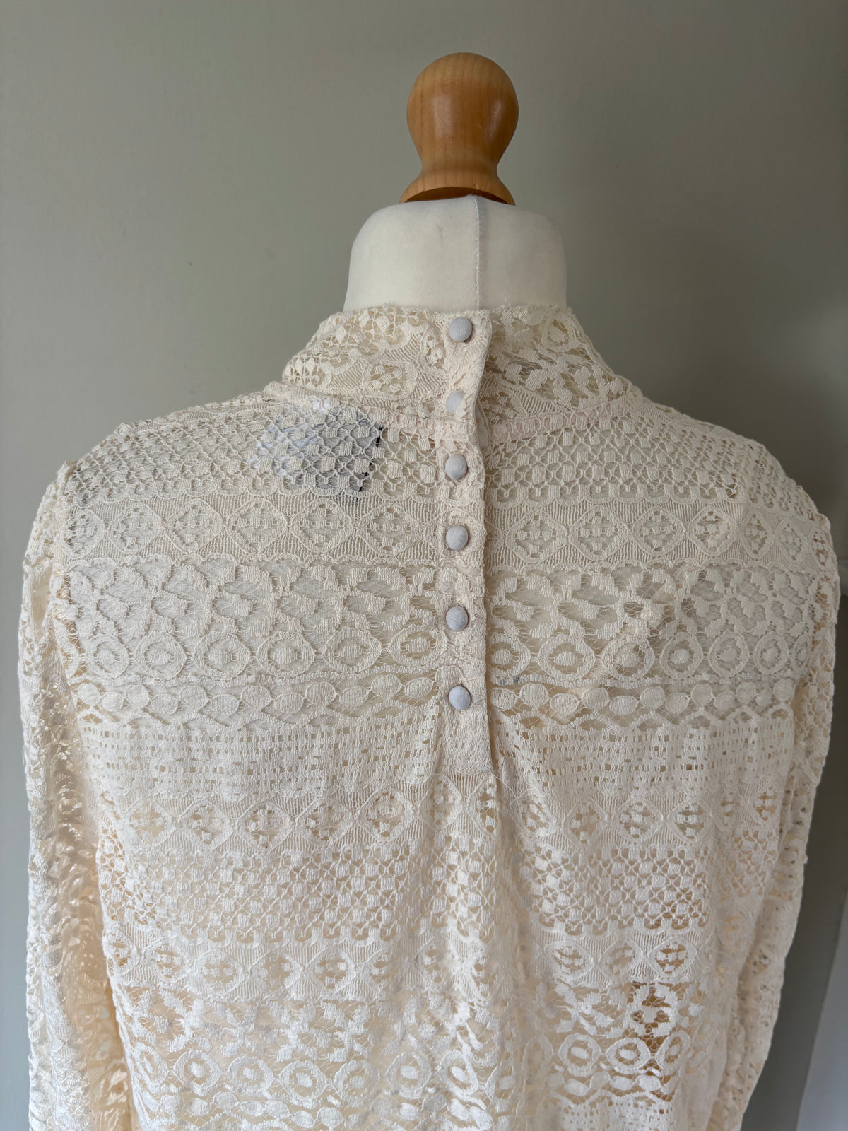 2 in 1 cream lace top by Heine Size 20