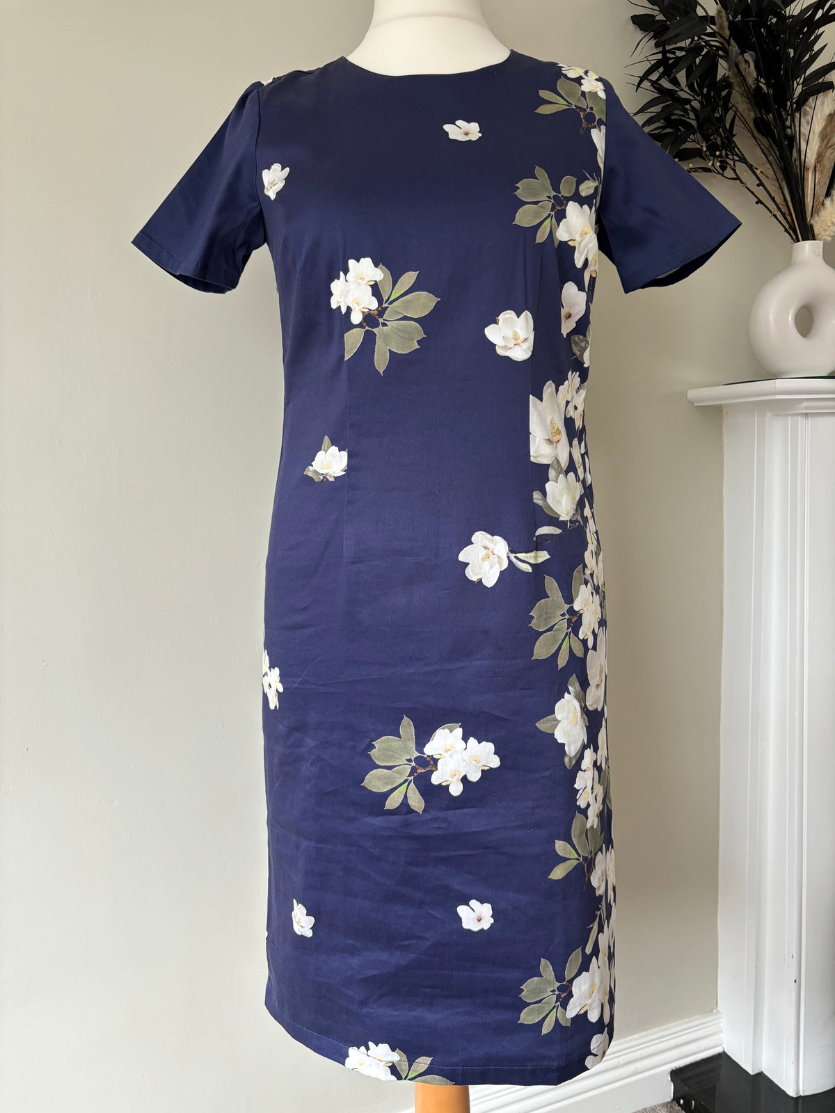 Floral print short sleeve dress Size 10 Witt freemans