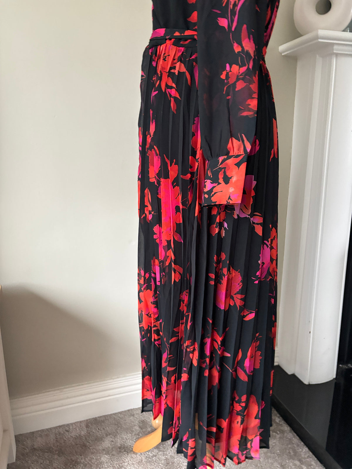 Red Floral Print Pleated Midi Dress by Kaleidoscope Size 14