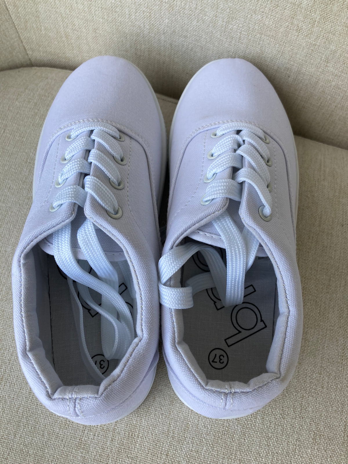 White Plimsolls By BPC - Size 5