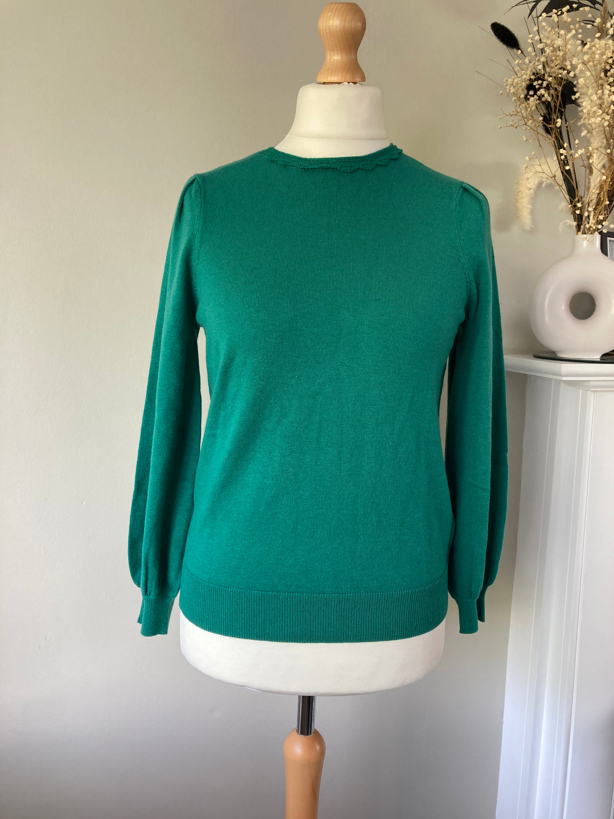 Green lace collard jumper by TESINI - Size 12
