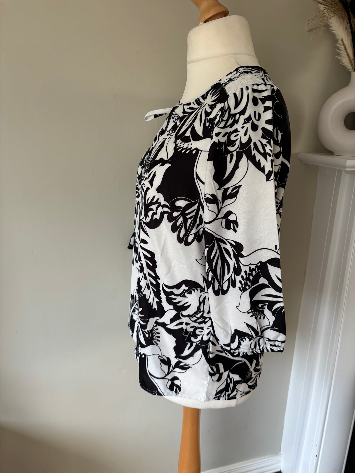 Black and white patterned top by Fair lady size 12