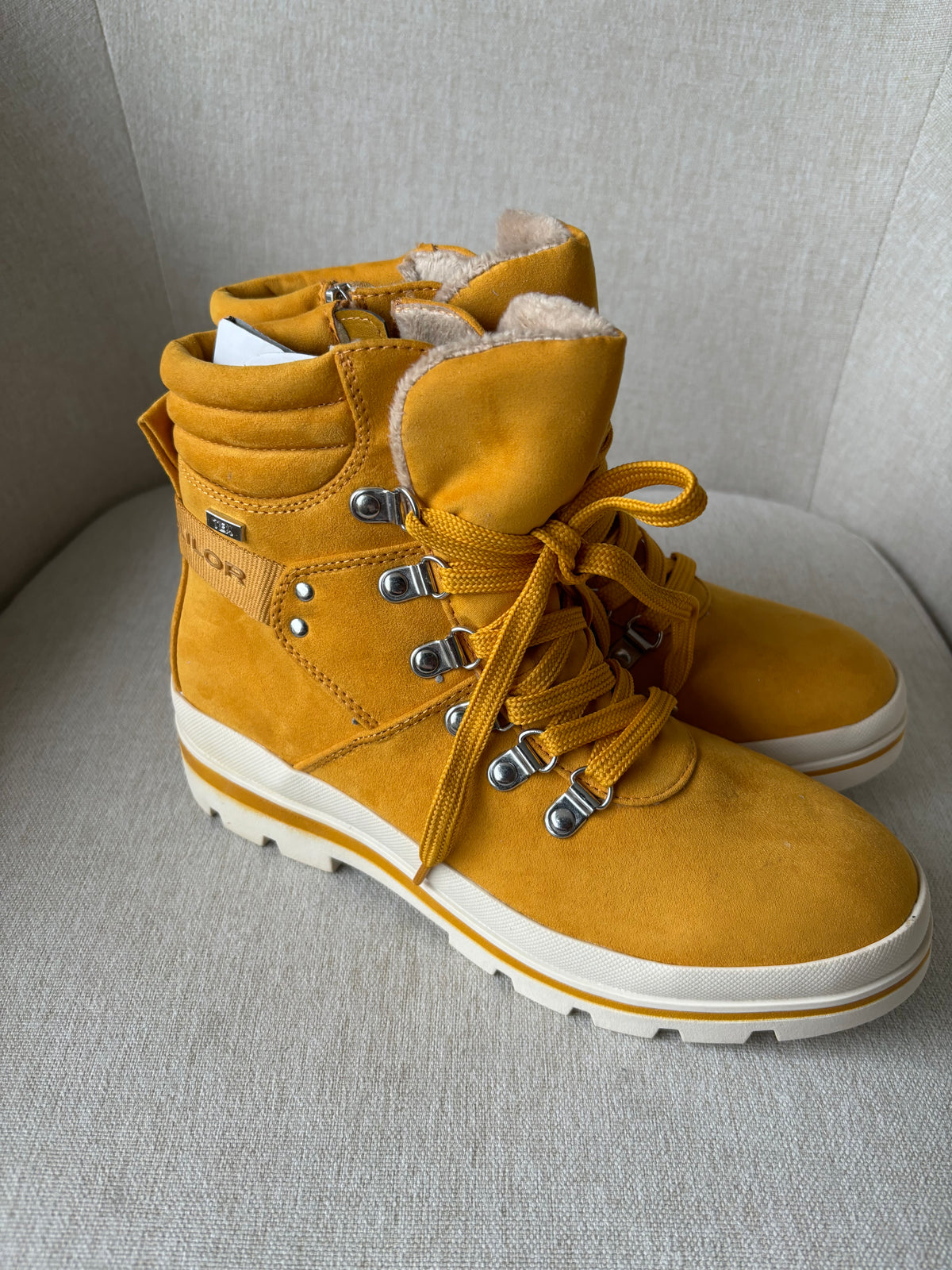 Mustard Yellow Lined Boots by Tom Tailor Size 5