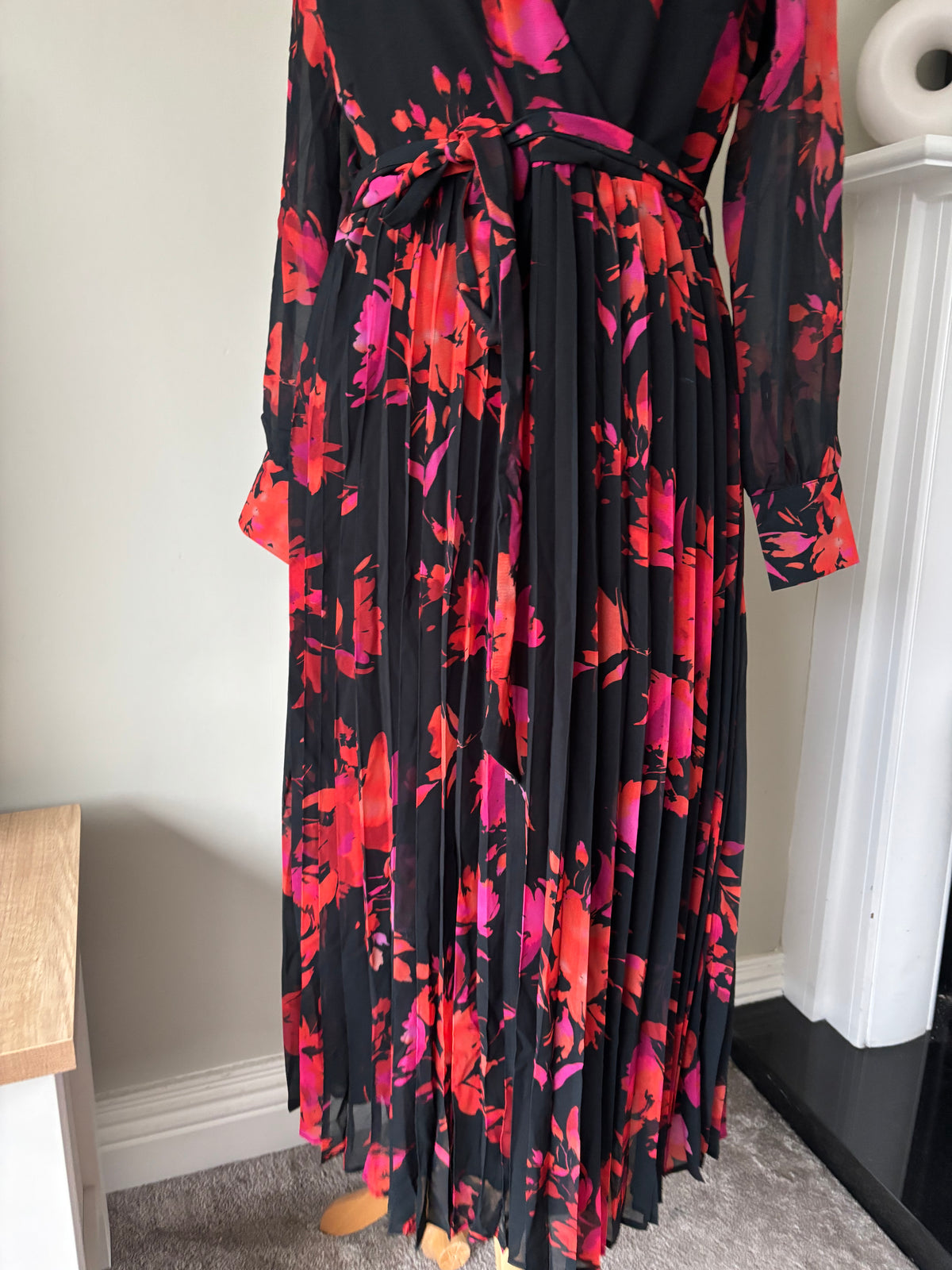 Red Floral Print Pleated Midi Dress by Kaleidoscope Size 14