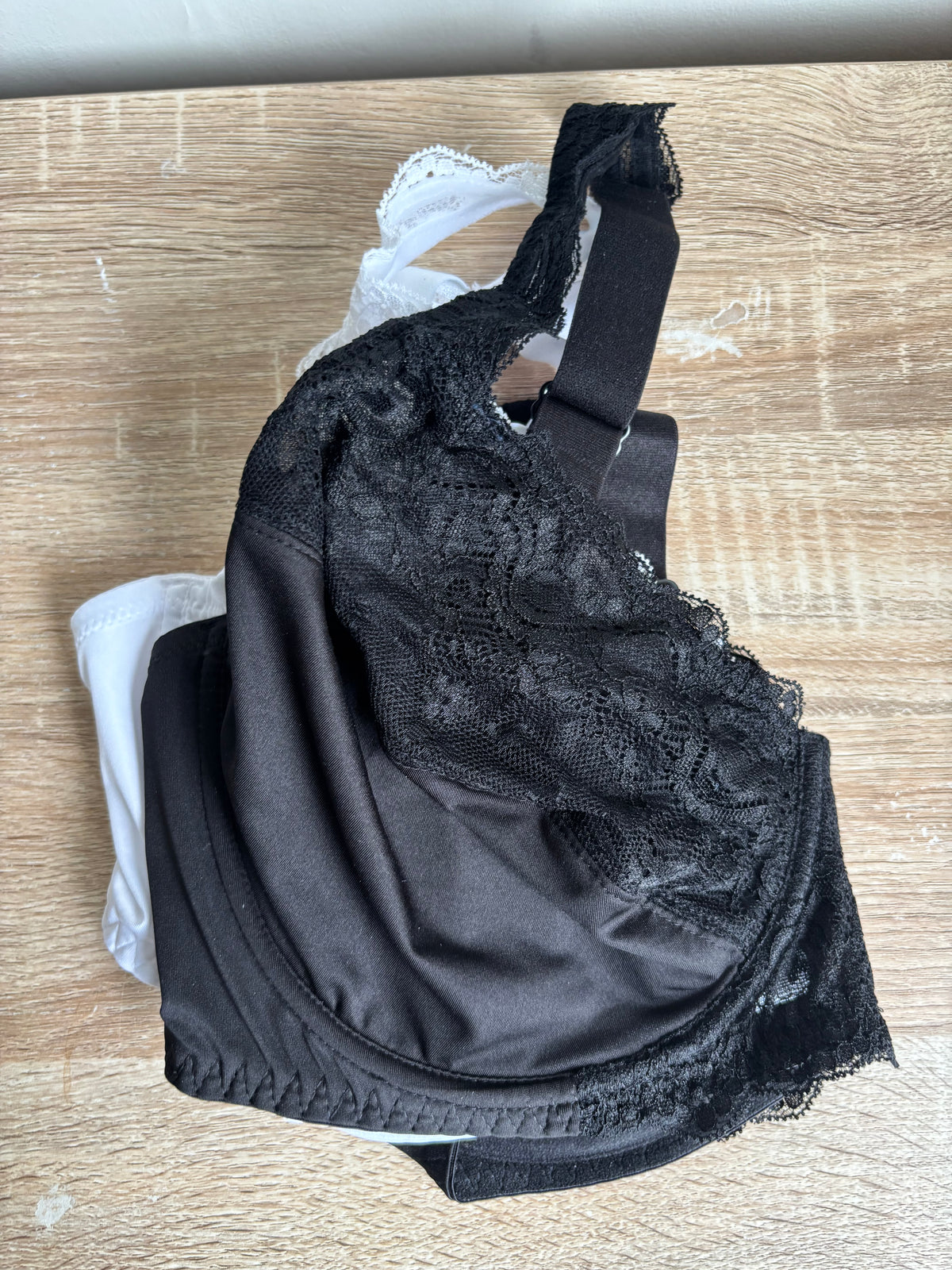 Freemans  Pack of 2 Support Bras size 42DD