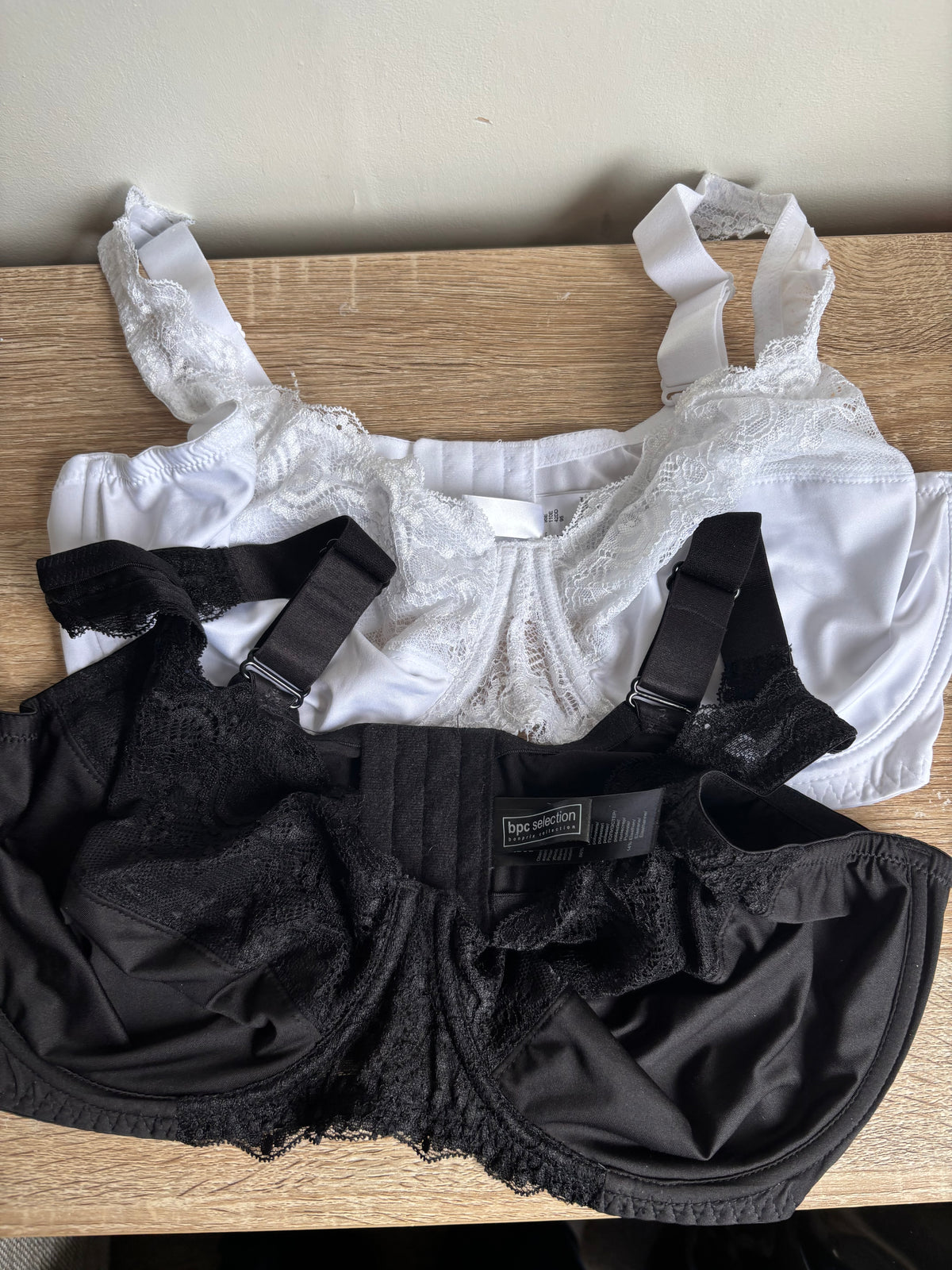 Freemans  Pack of 2 Support Bras size 42DD