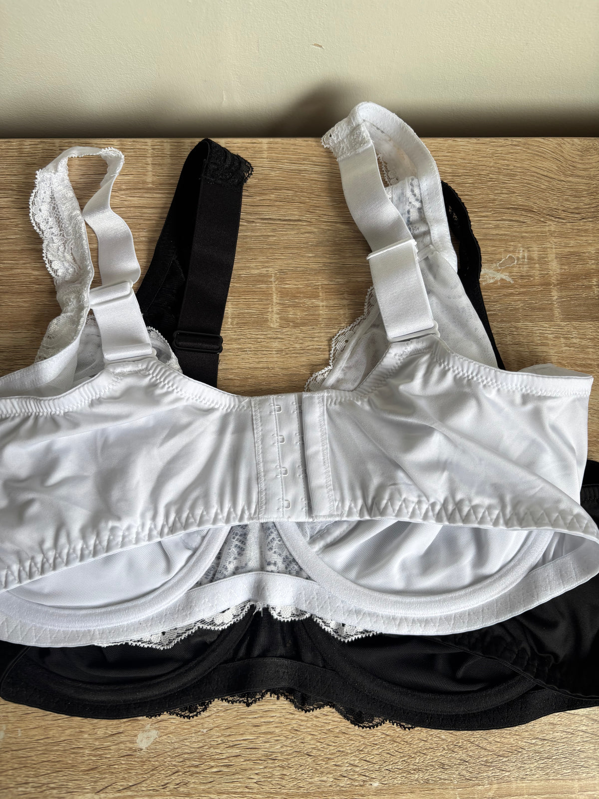 Freemans  Pack of 2 Support Bras size 42DD