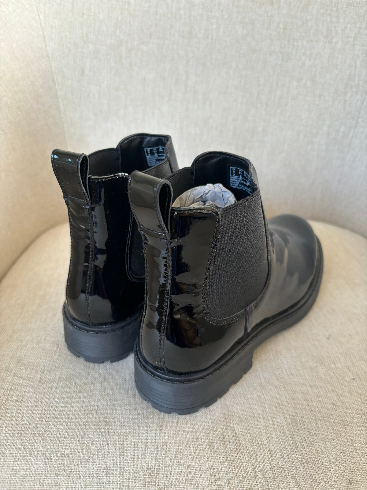Black Patent Orinoco2 Lane Boots by Clarks Size 6D