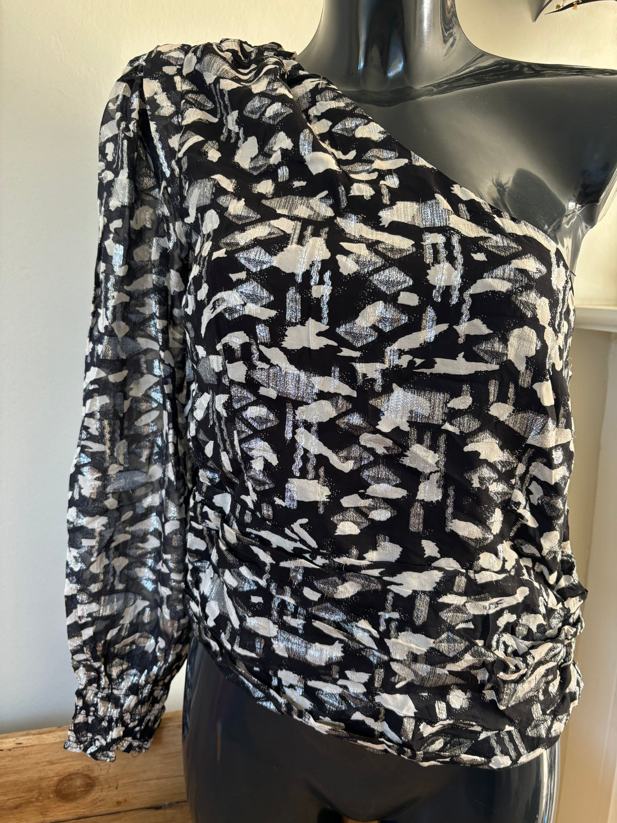 One Shoulder metallic finish top by Mango Size 10