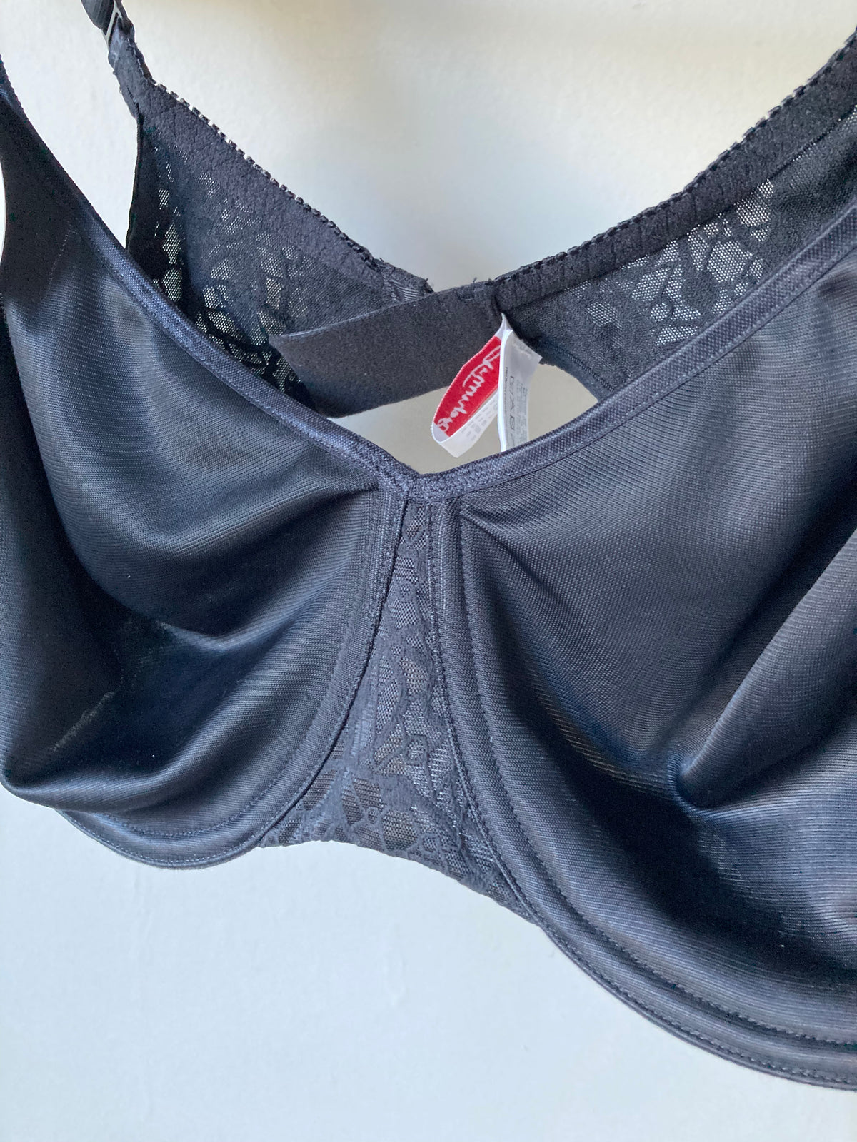 Black Comfort Minismiser Bra by TRIUMPH - Cup 42D