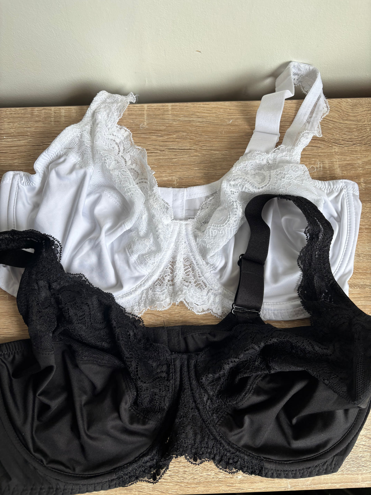 Freemans  Pack of 2 Support Bras size 42DD