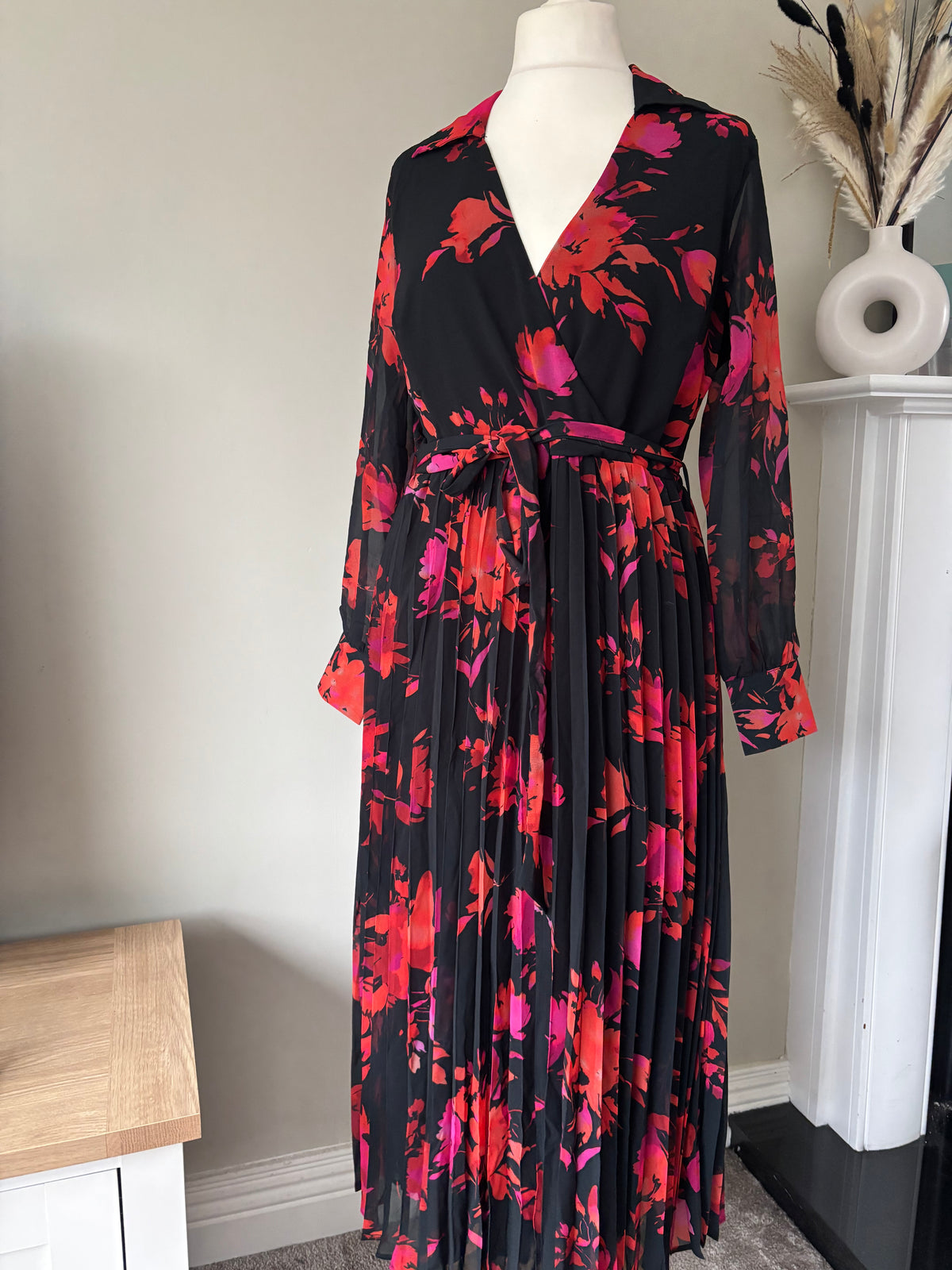 Red Floral Print Pleated Midi Dress by Kaleidoscope Size 14