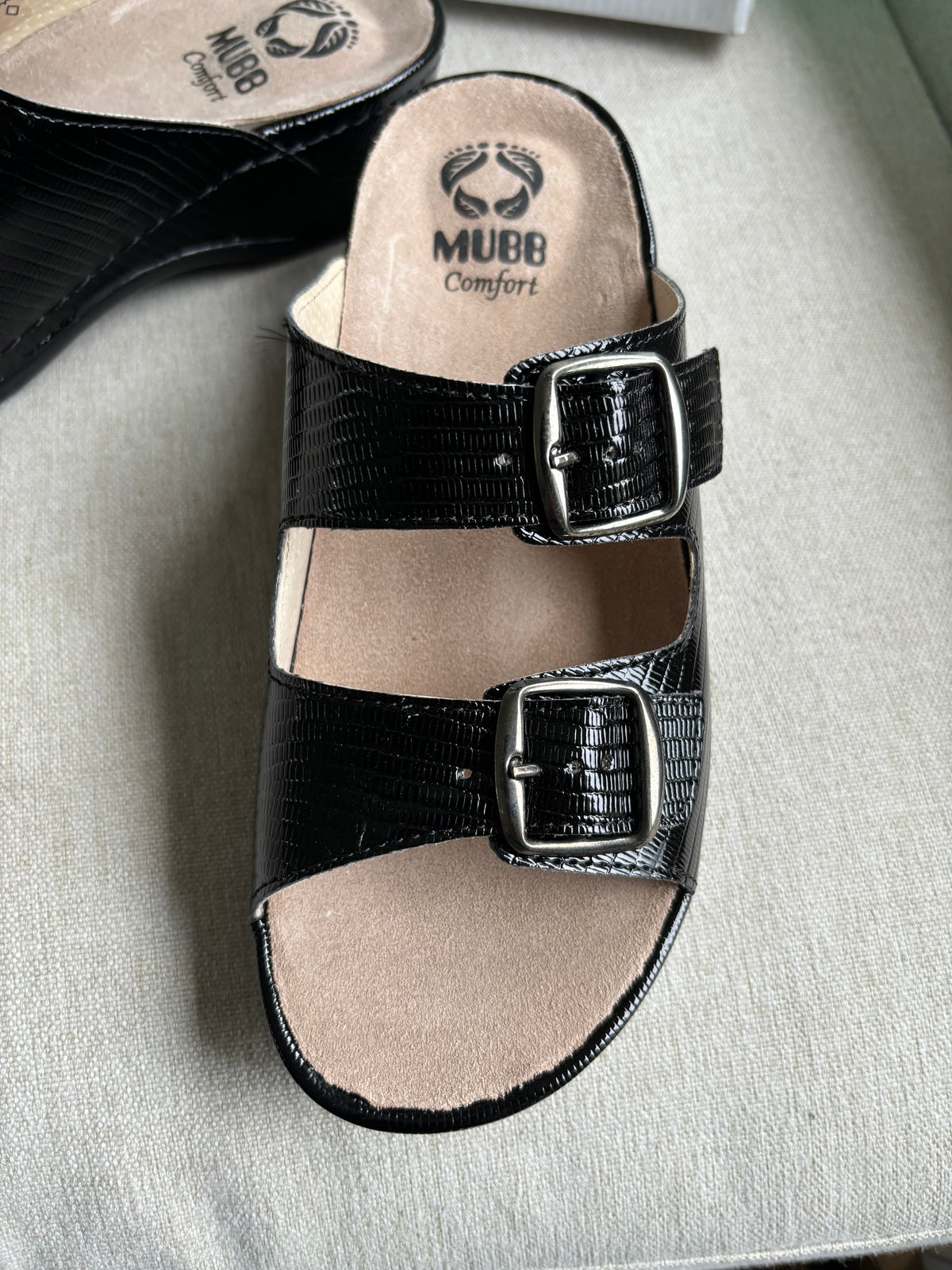 Comfort memory foam sandals by MUBB comfort - black