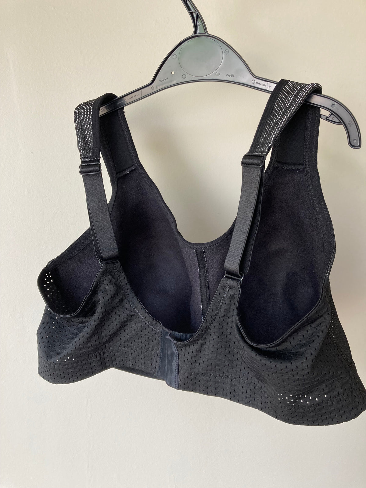 Black Sports Bra by BPC - Cup 40DD