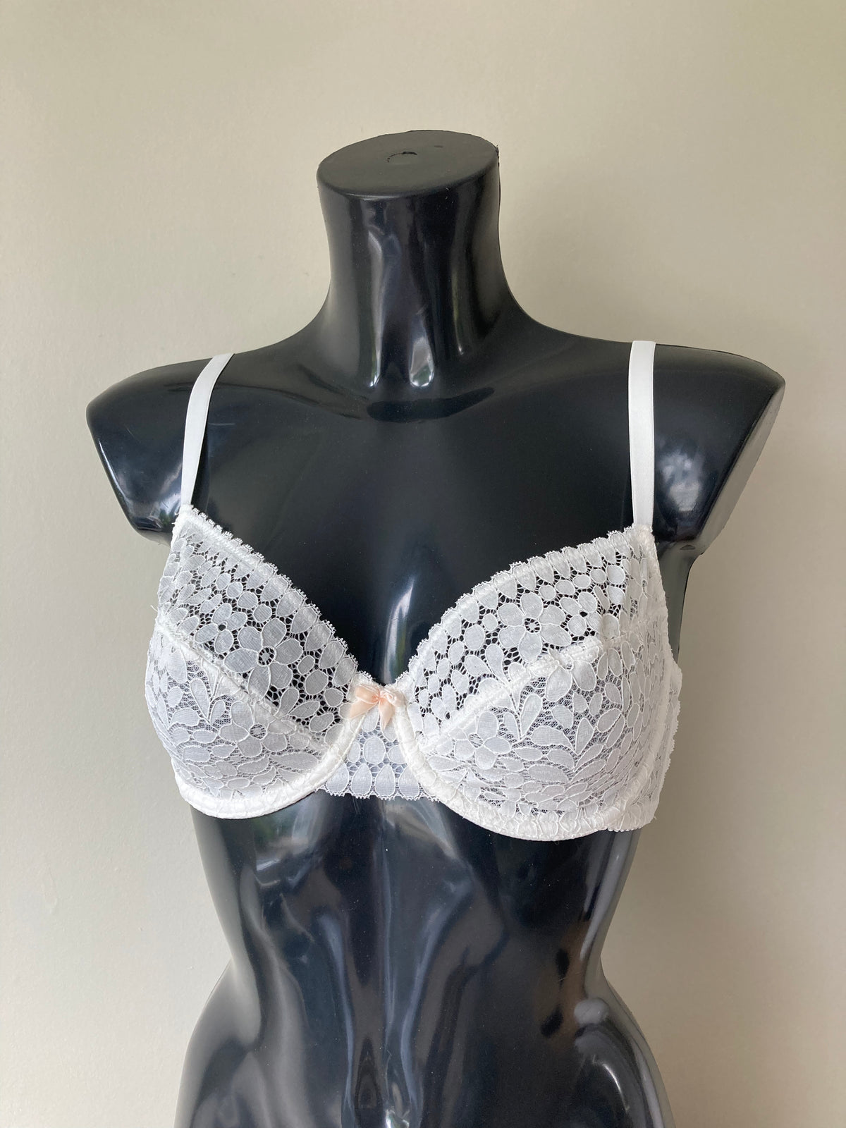 Cream Lace Bra by S.OLIVER - Cup 32D