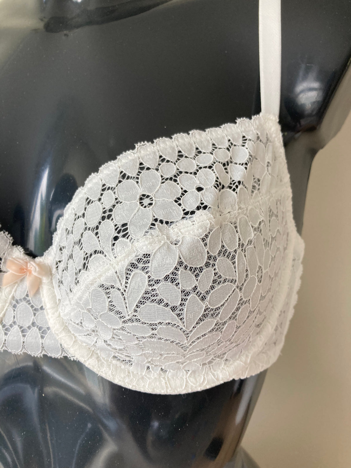 Cream Lace Bra by S.OLIVER - Cup 32D