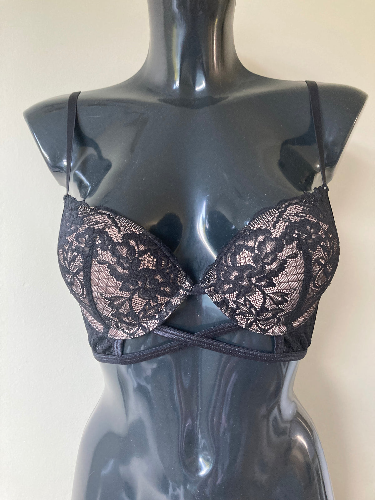 Black Push Up Padded/ Lace Bra bby JETTE - Cup 36A