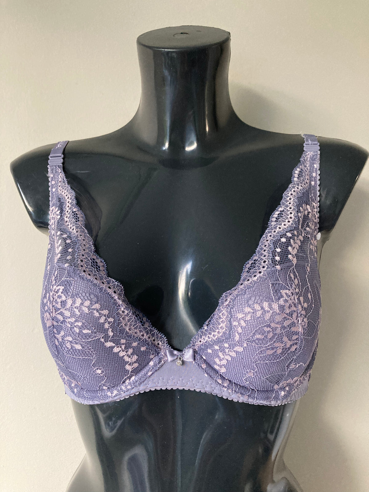 Lilrose low front Bra by LASCANA - Cup 34D – Already Made