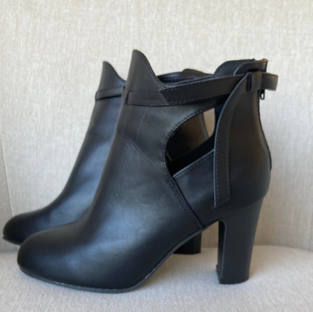 Black Heeled Boots By BODY FLIRT - Size 7