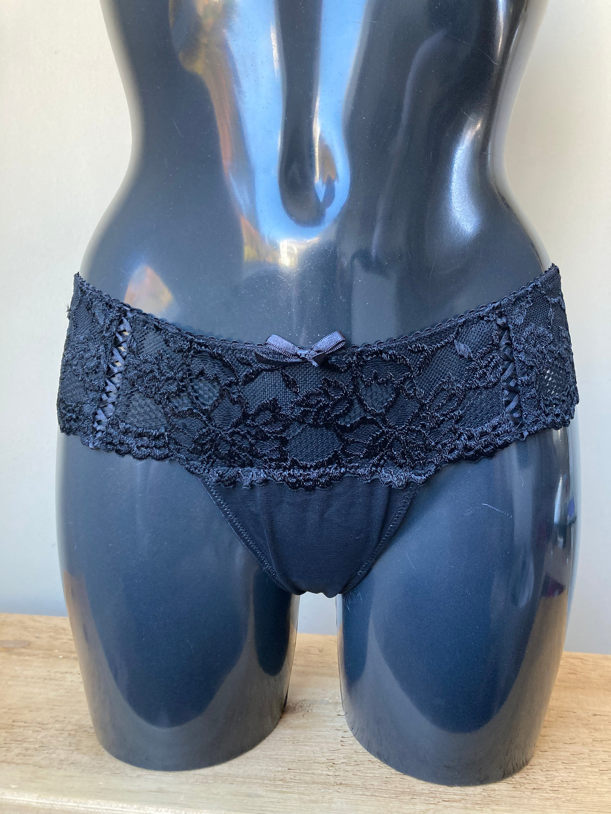 Black Thong by VIVANCE - Size 10