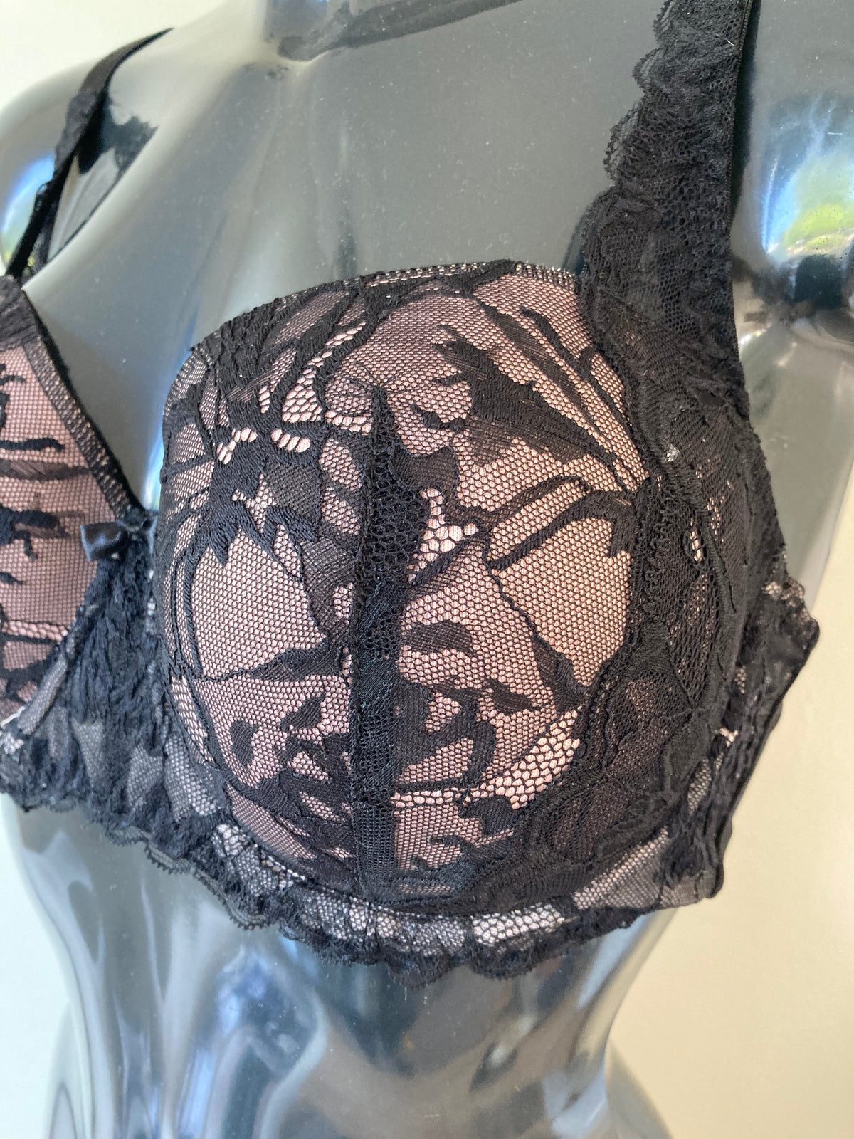 Black Balcony Bra by BODY FLIRT - Cup 36D