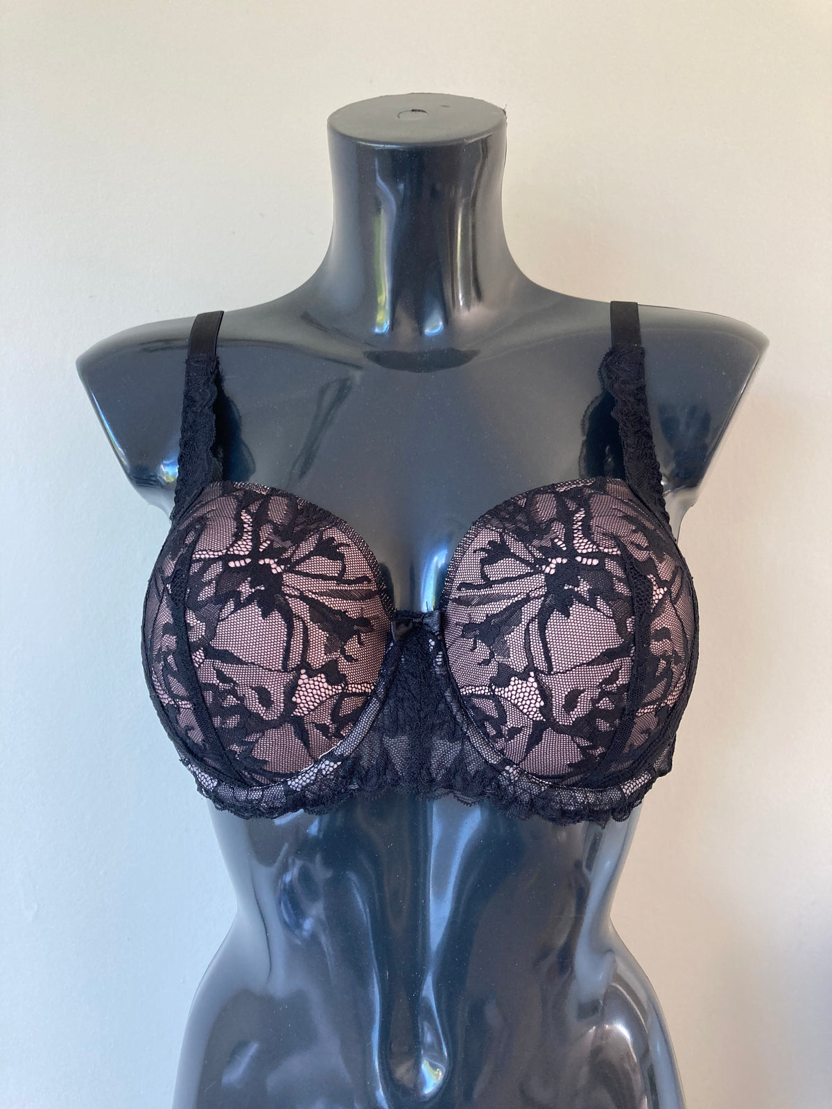 Black Balcony Bra by BODY FLIRT - Cup 36D