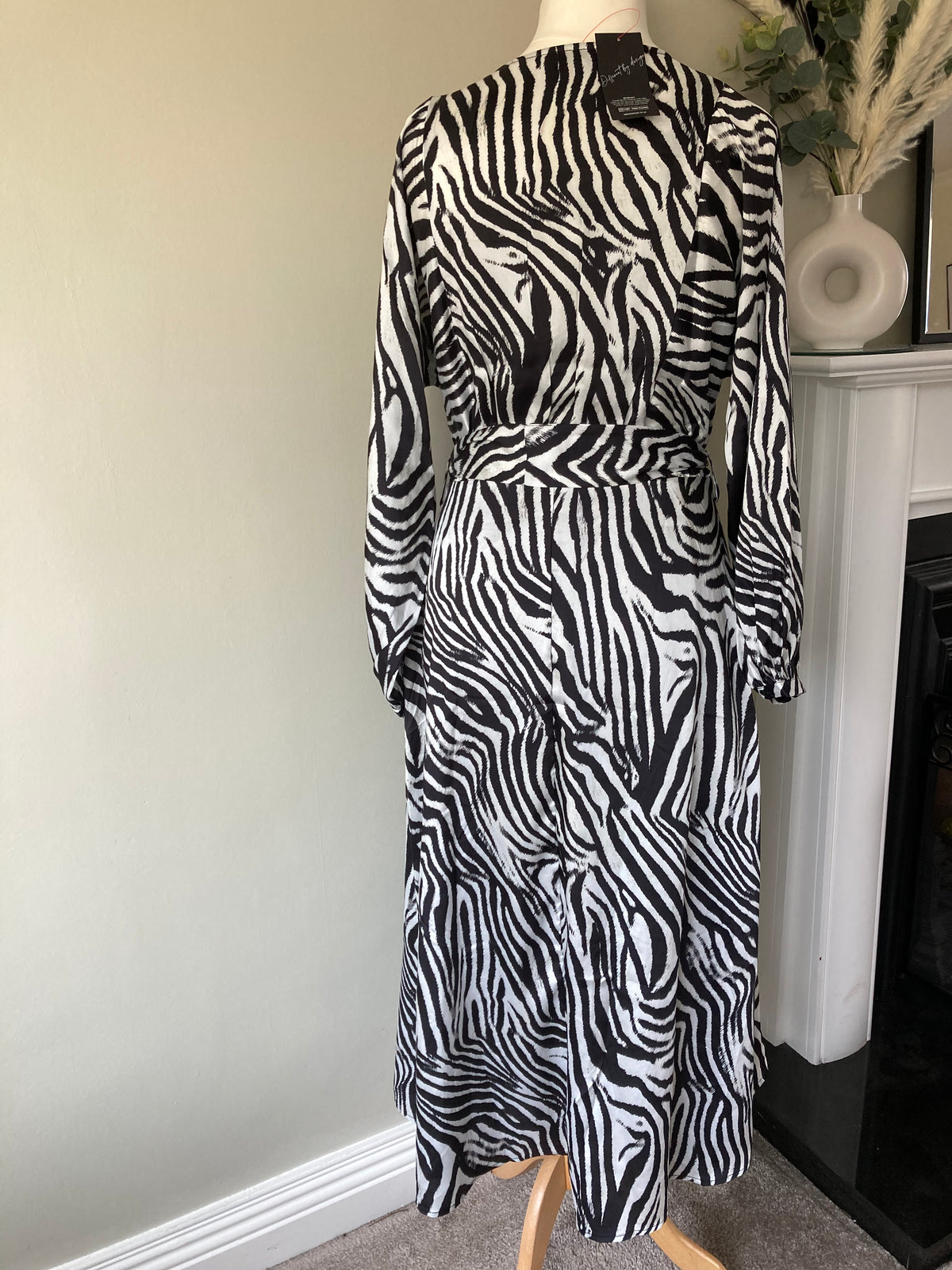 Zebra Print Silk-feel Tie Dress size 12
