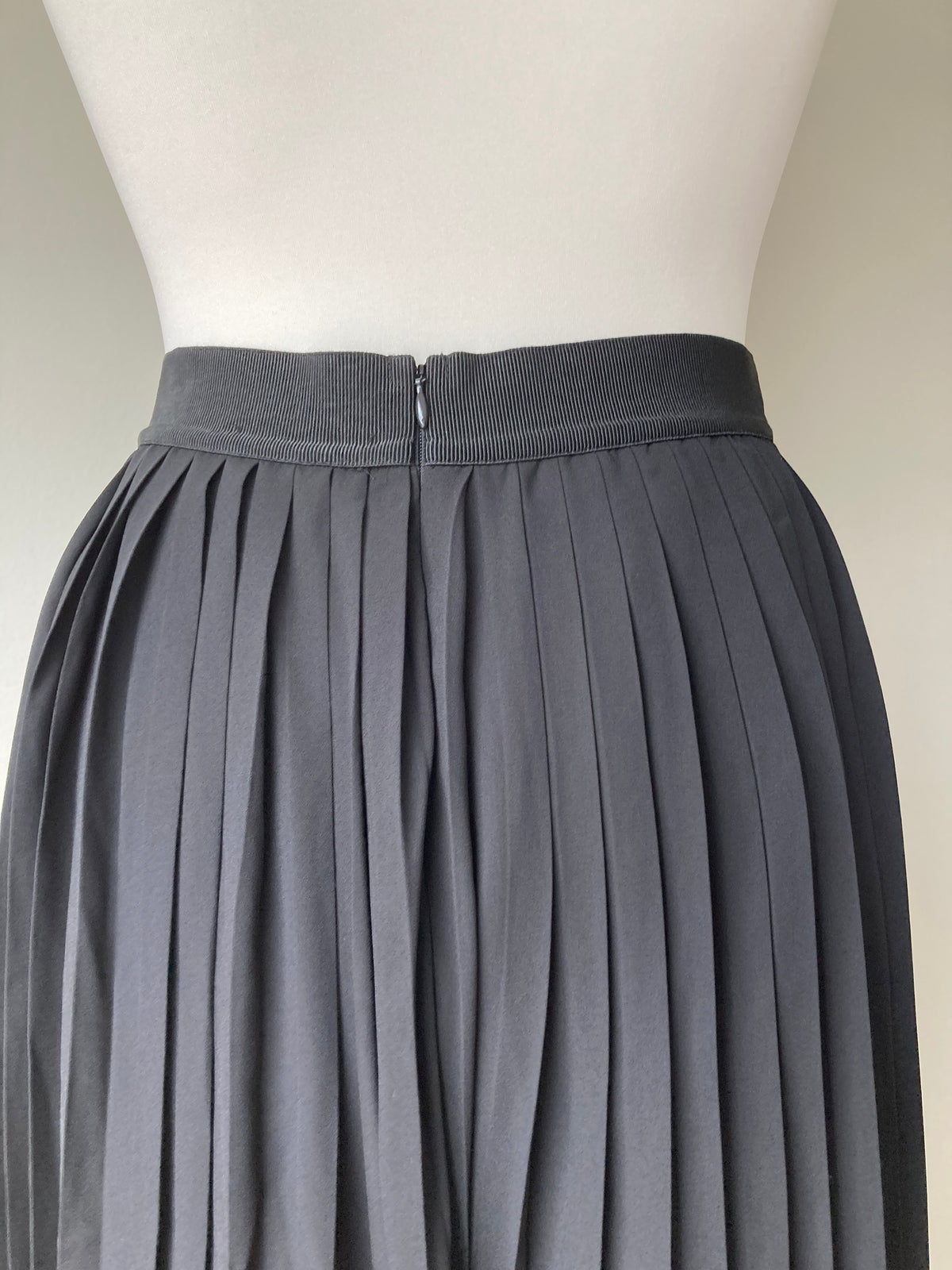 Sunny Pleated Skirt Black by MASAI