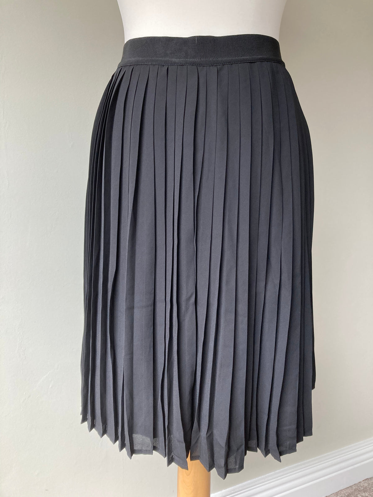 Sunny Pleated Skirt Black by MASAI