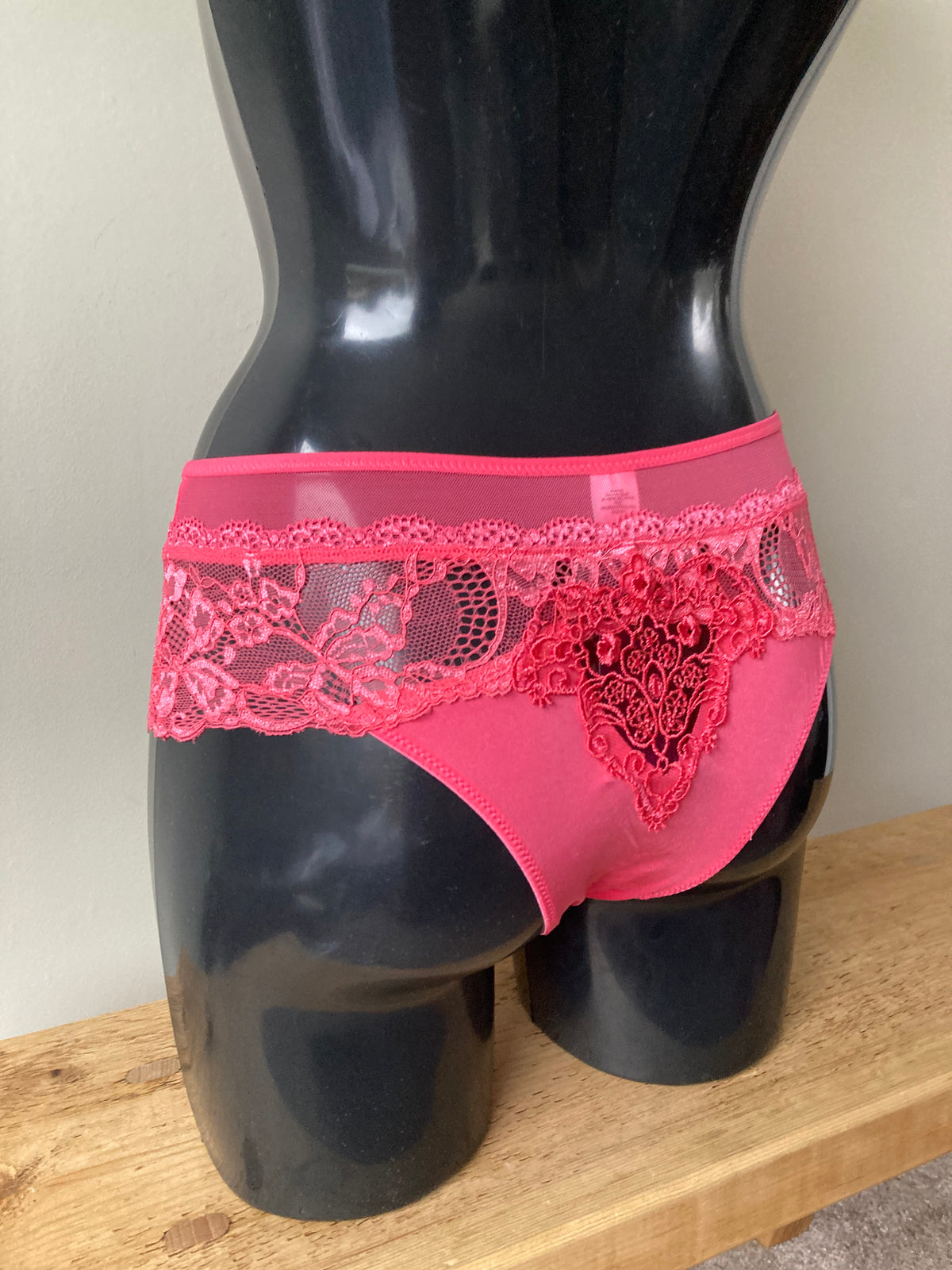 Coral Rio Panties by LASCANA - Size 6/8