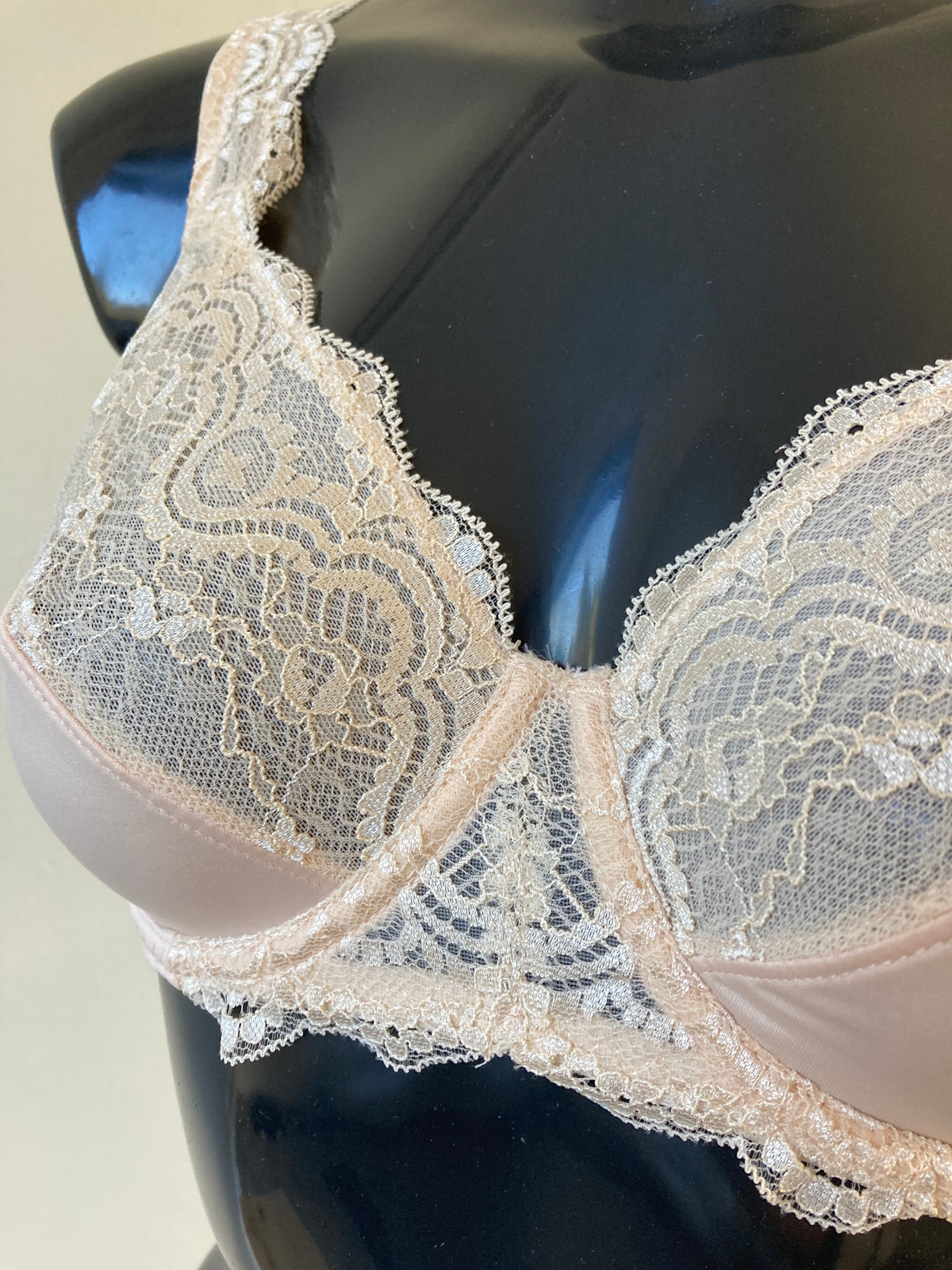 Nude Lace Front Bra by BPC - Size 34D (2pk)