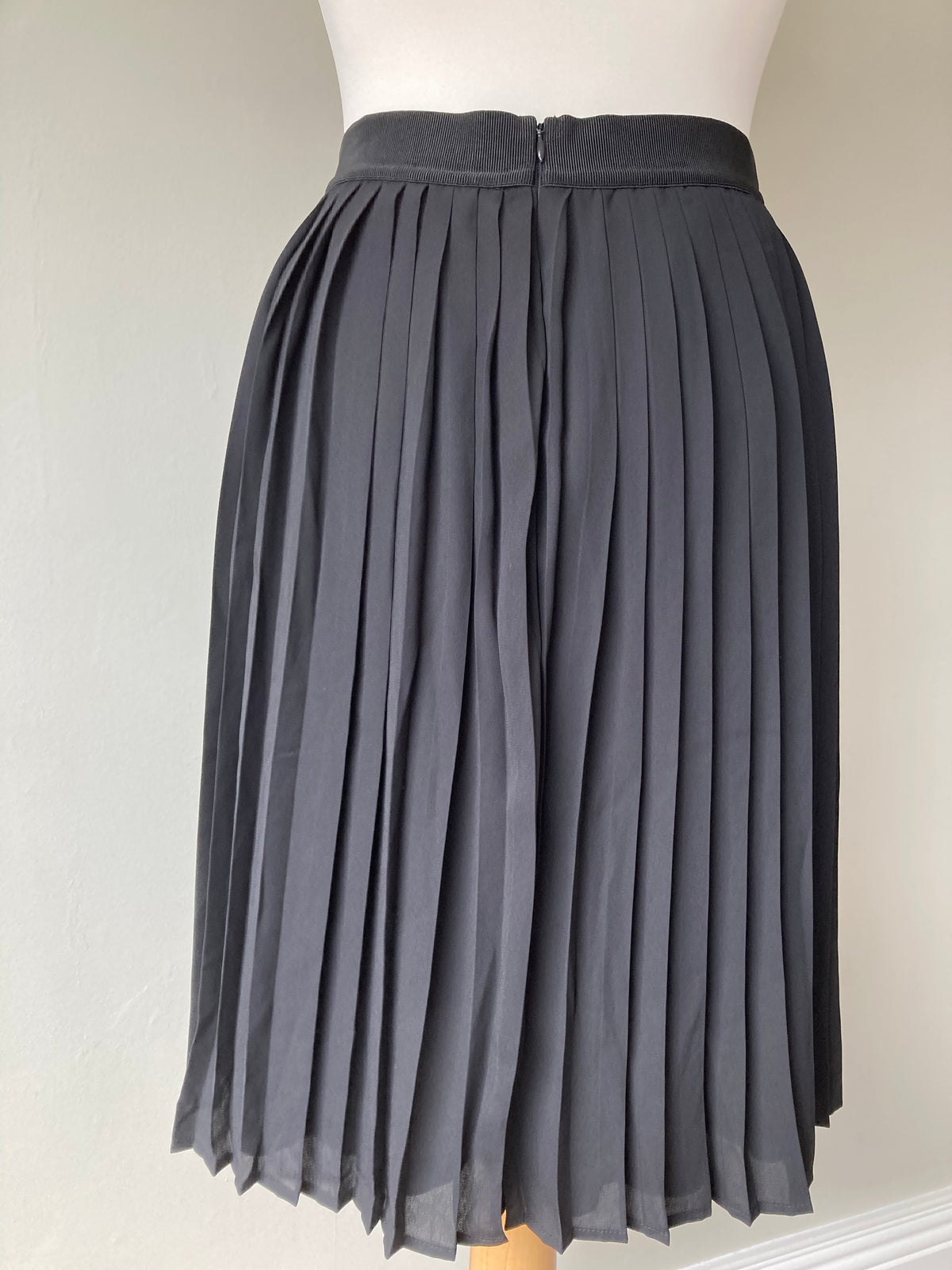 Sunny Pleated Skirt Black by MASAI